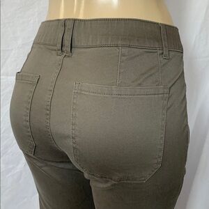 DEMOCRACY Jeans Tummy Control Size 8 Roll Cuff Cargo Utility Pants Olive NWOT